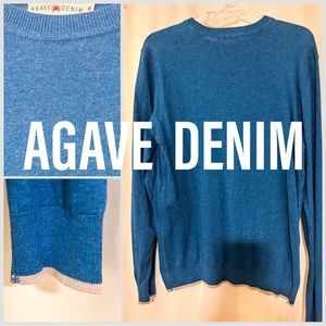 NEW AGAVE MEN’S DENIM BLUE OCEAN SWEATER WITH CONTRAST TAN TRIM, Medium.